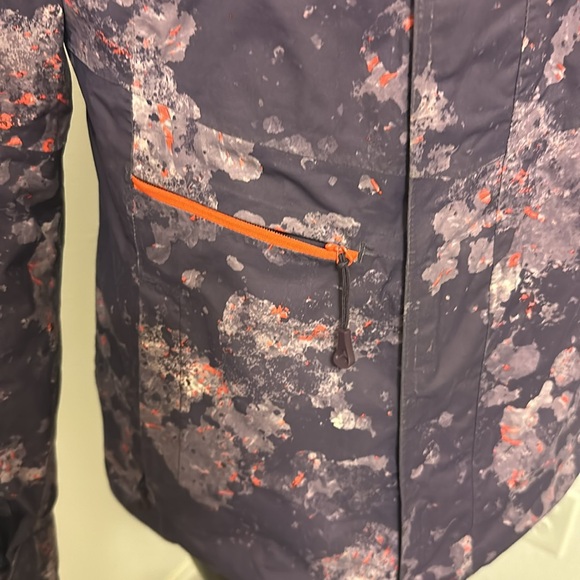 North face women’s ski jacket - Picture 3 of 14